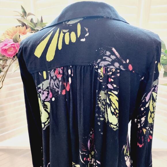 FREE PEOPLE FIELD OF BUTTERFLIES TUNIC SIZE XS (OVERSIZED) - Picture 7 of 10
